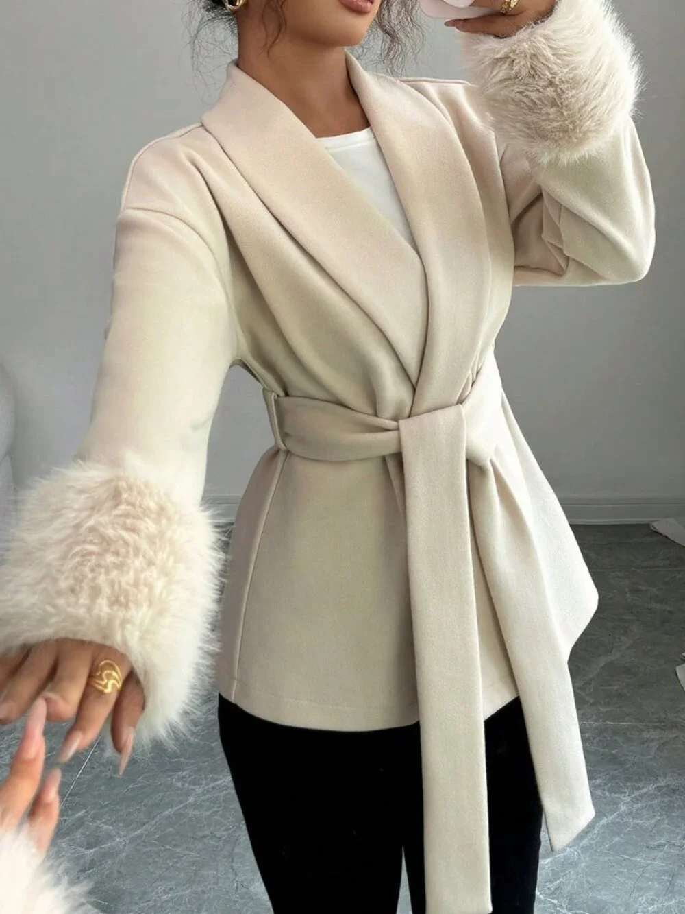 Beige Casual Women's Faux Fur Trim Tie-Front Collared Long Sleeve Woven Coat